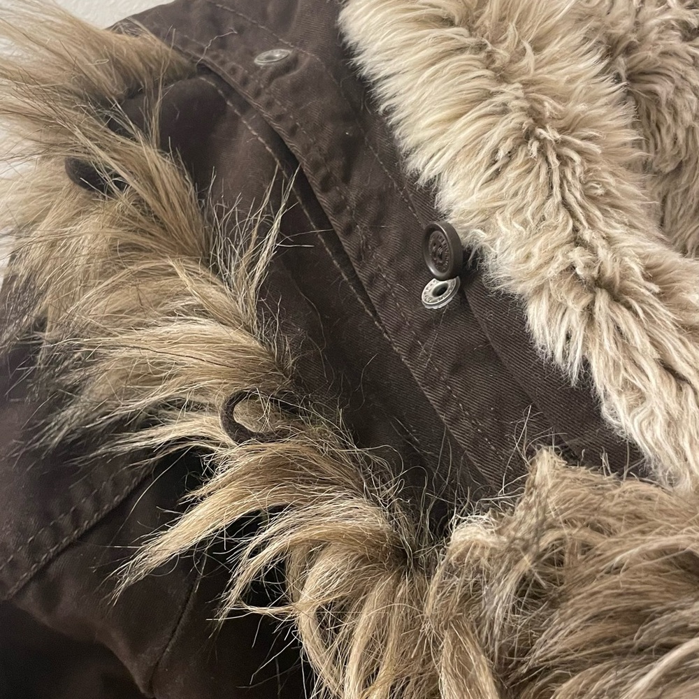 Abercrombie & Fitch Women's Brown Jacket with Red Plaid Lining - Picture 7 of 10
